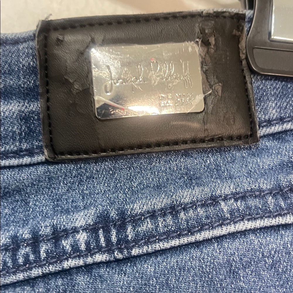 Joseph Ribkoff Silver Accent Jeans Size 12 Waist 17”-19” Inseam 25.5” EUC - Picture 6 of 11